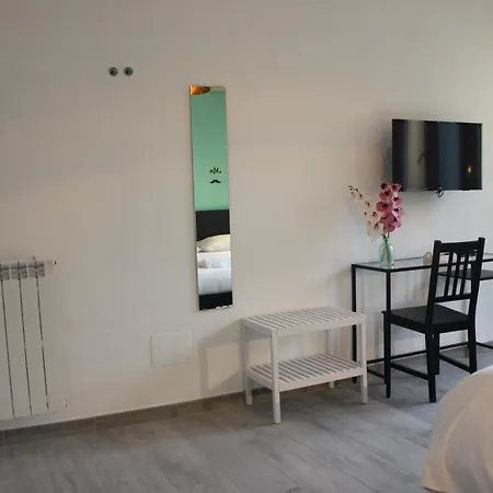 Roman Sunrise Rooms-3